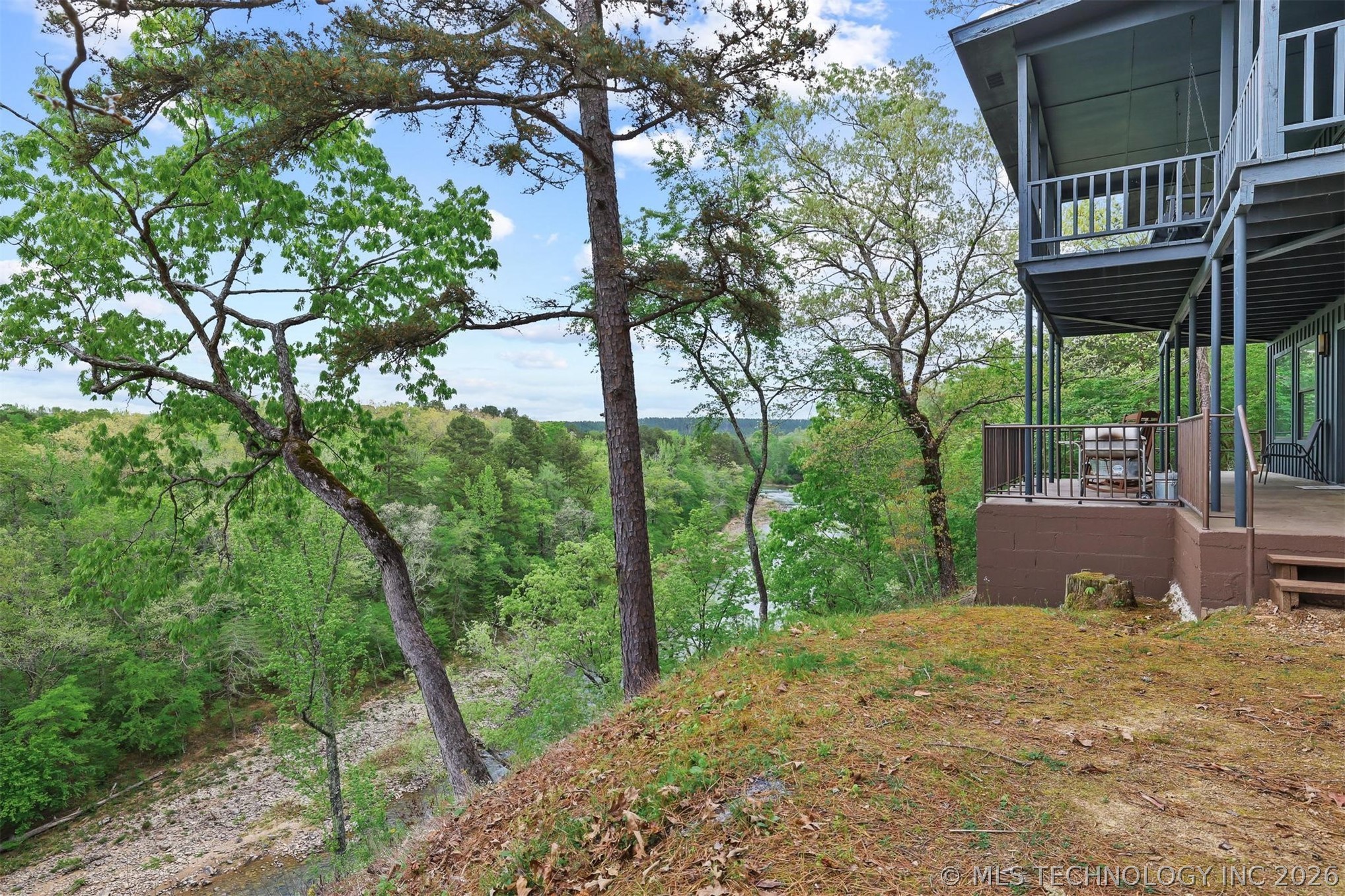 2162 River Ridge