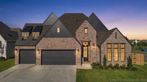 Photo of 14285 S Delaware Place, Bixby, OK 74008 (MLS # 2622156)