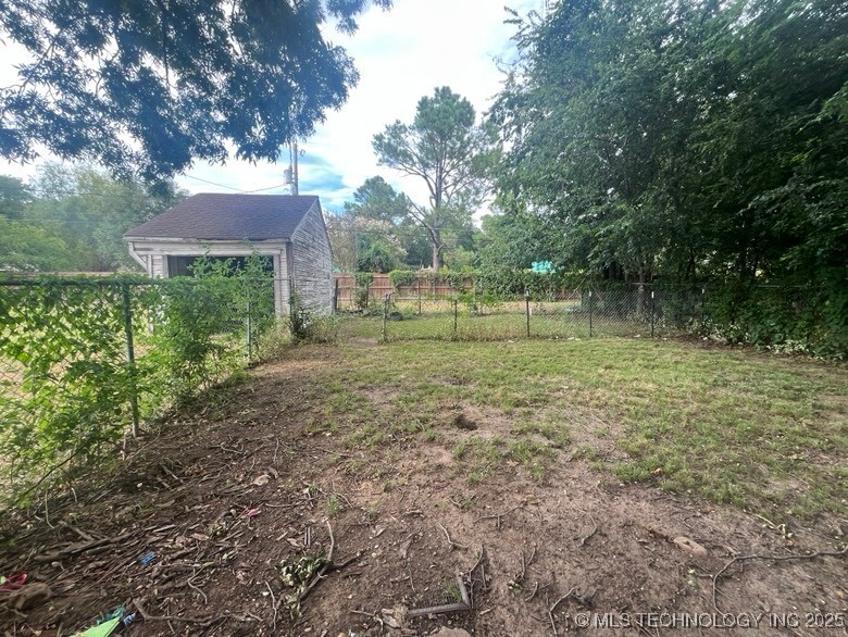 1320 W Liveoak