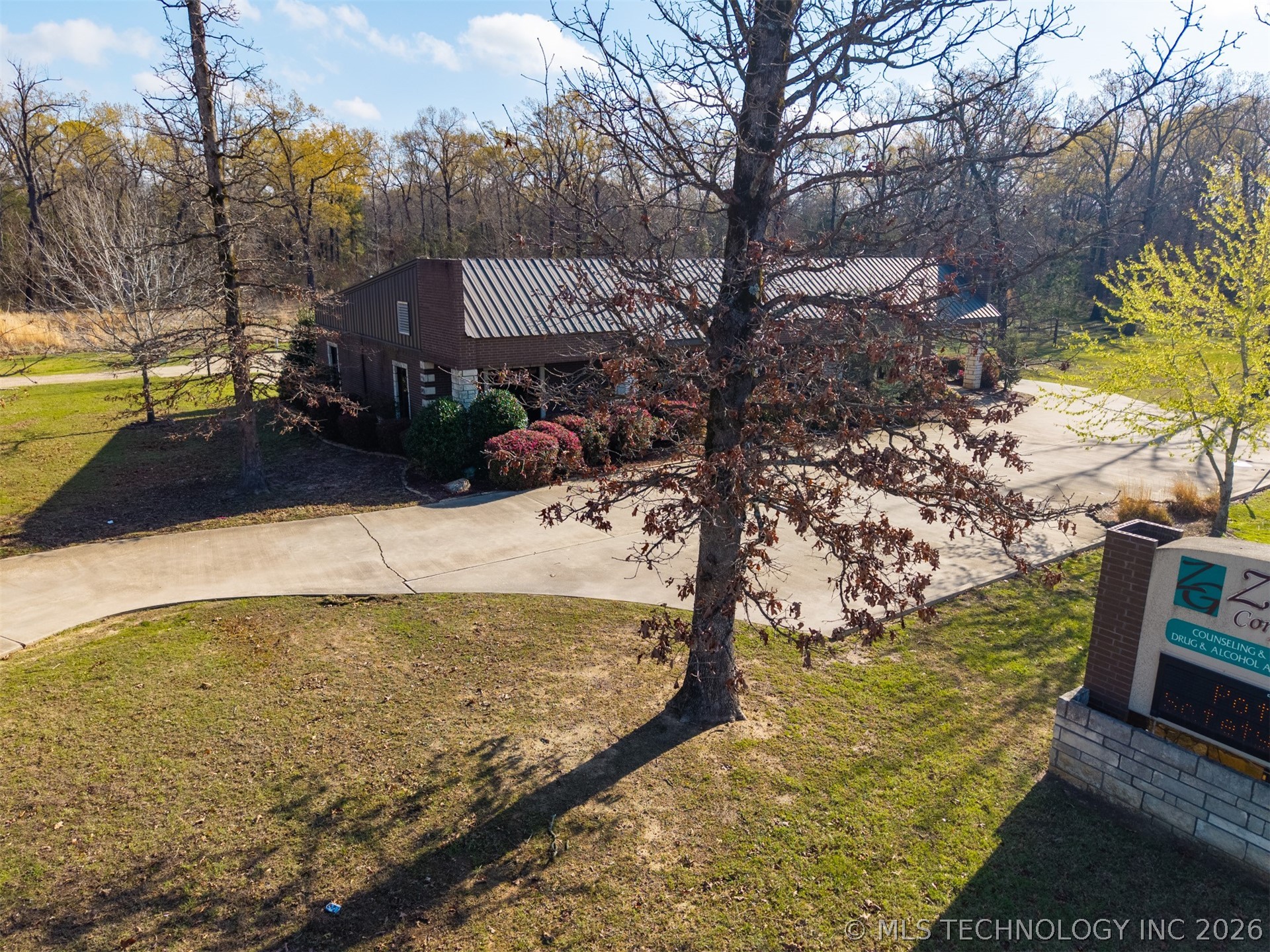 1328 W Main