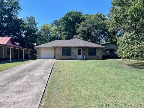 307 N 8th Durant OK 74701