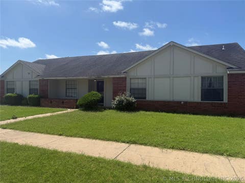 Photo of 2601 W Atlanta Place, Broken Arrow, OK 74012 (MLS # 2622067)