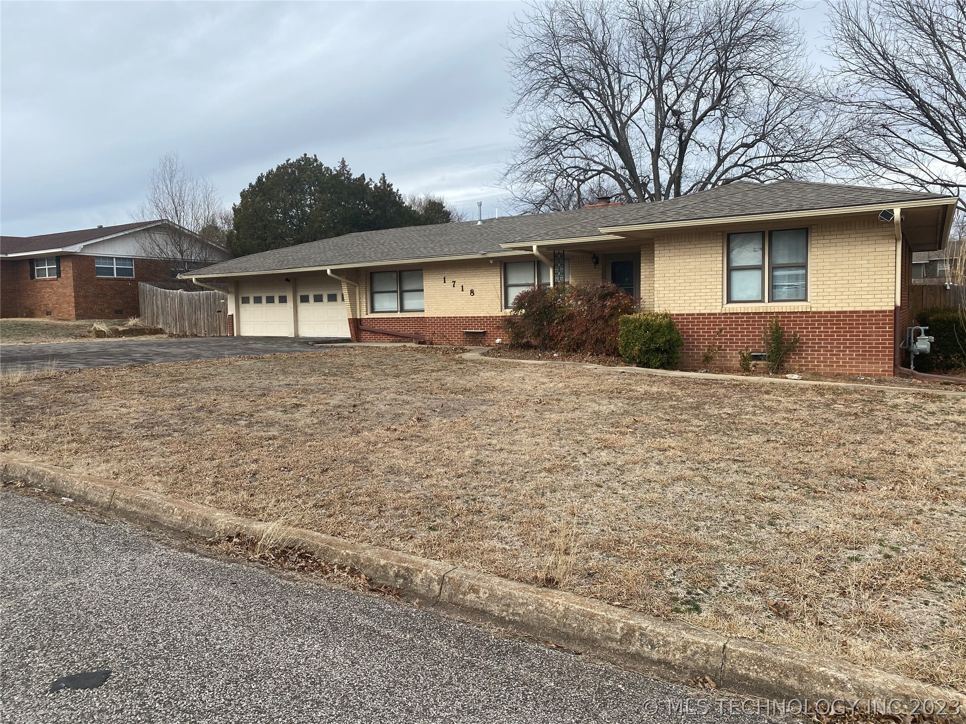 Photo 1 of 24 of 1718 W McAlester house