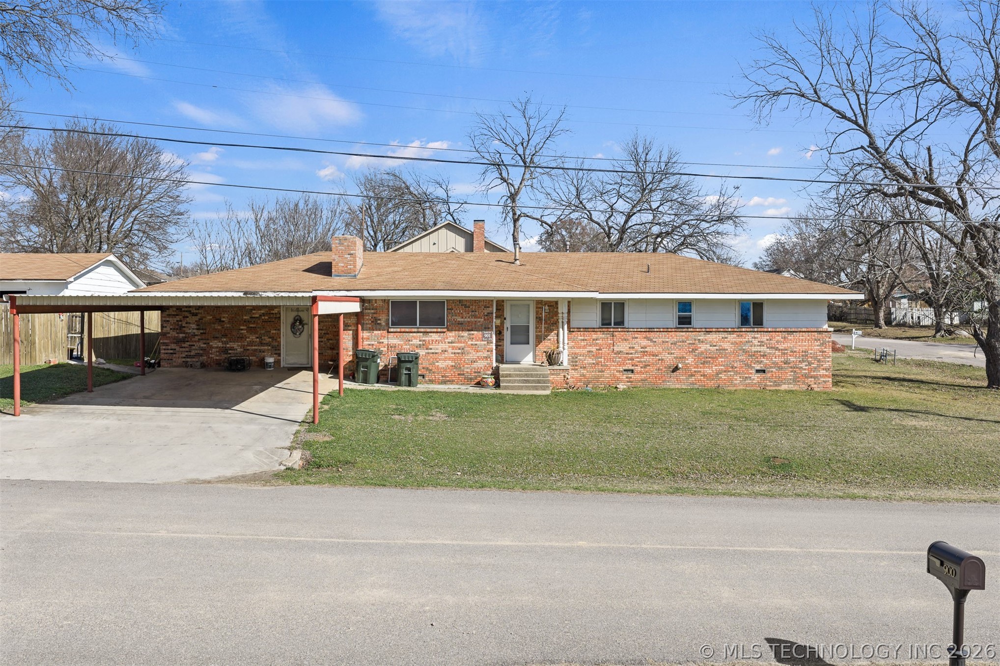 Photo 1 of 39 — 901 E 6th Street, Sulphur, OK 73086