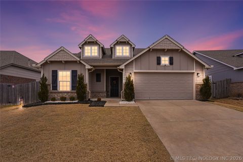 Photo of 3908 W 103rd Place S, Jenks, OK 74037 (MLS # 2607998)