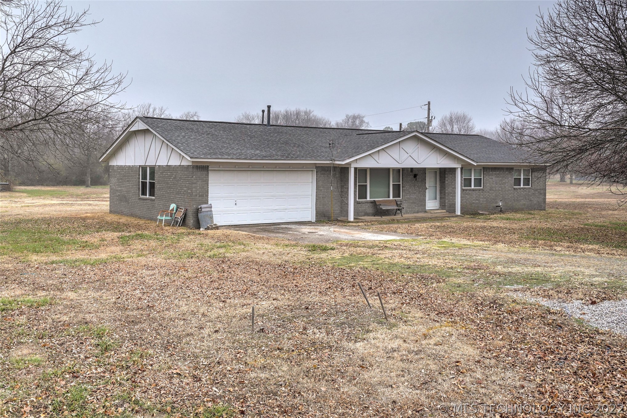 Photo 1 of 28 of 9810 N 165th Avenue house