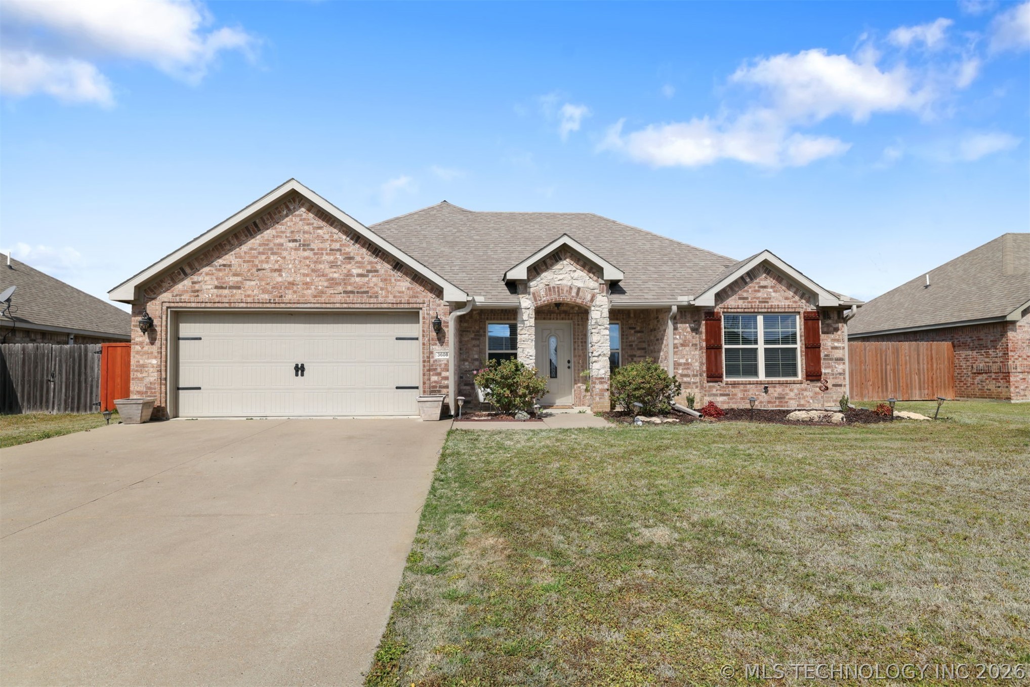 3608 Rock Bluff