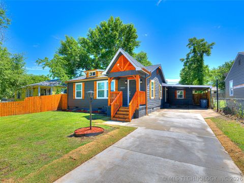 Photo of 3150 E Woodrow Street, Tulsa, OK 74110 (MLS # 2617380)