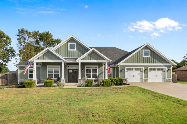 802 TRISHA LN, PRAIRIE GROVE, AR 72753 - Image 72a930ff94855fd80501ed0df43f2963/1097178985