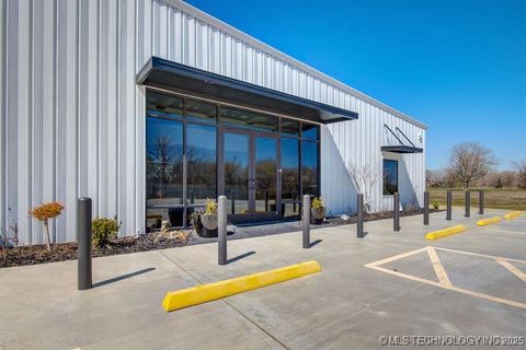 11160 S 225th EastAvenue Broken Arrow OK 74014