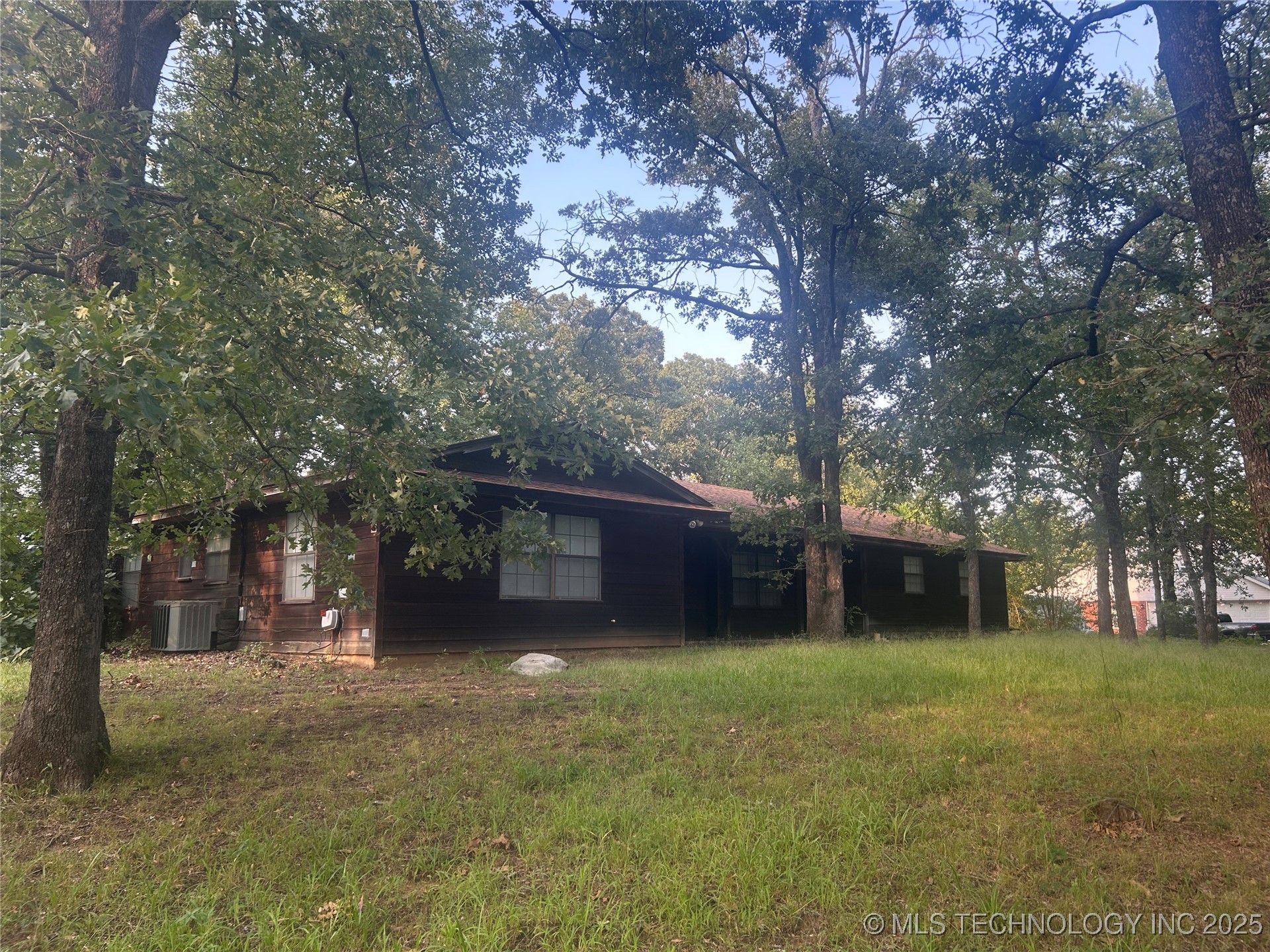 305 Rolling Wood Hills