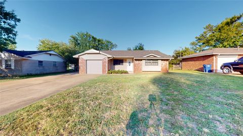 Photo of 4403 N Chapman AVE, Shawnee, OK 74804 (MLS # 2622300)