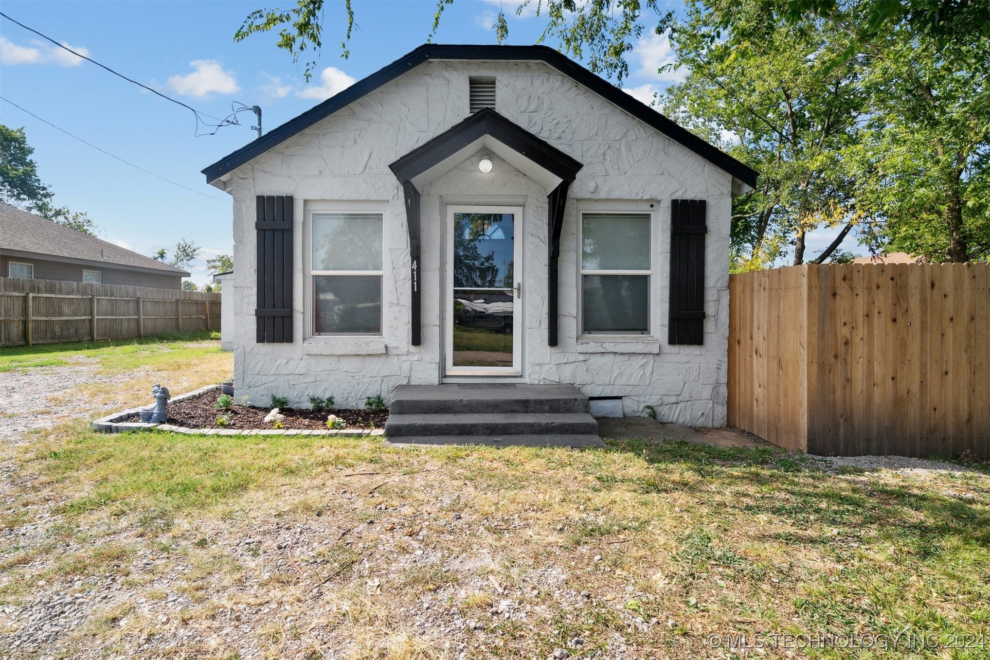 View Claremore, OK 74017 house