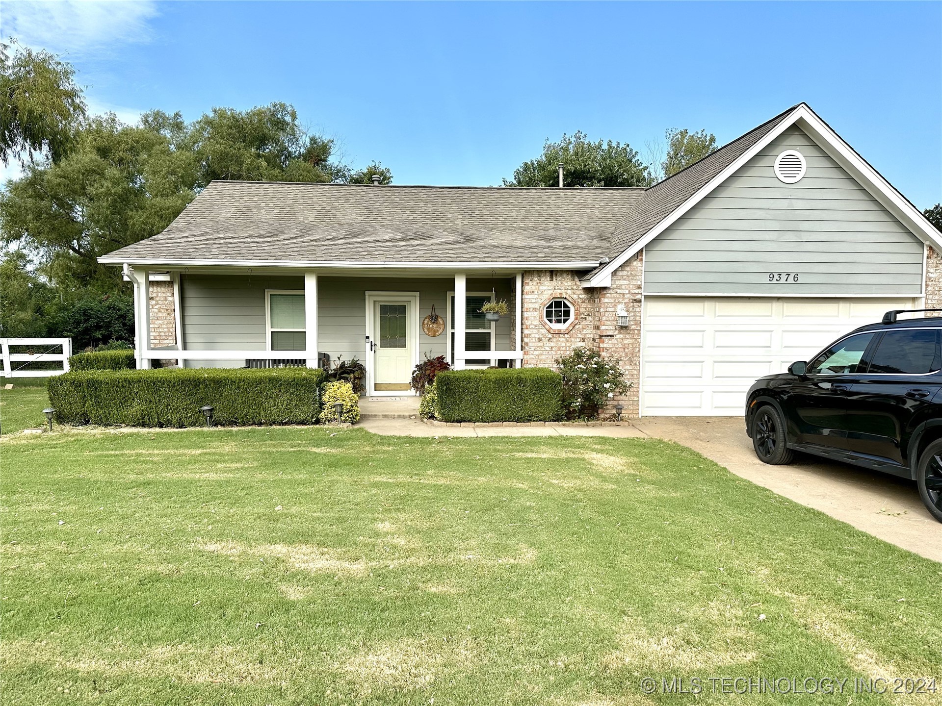 View Broken Arrow, OK 74014 house