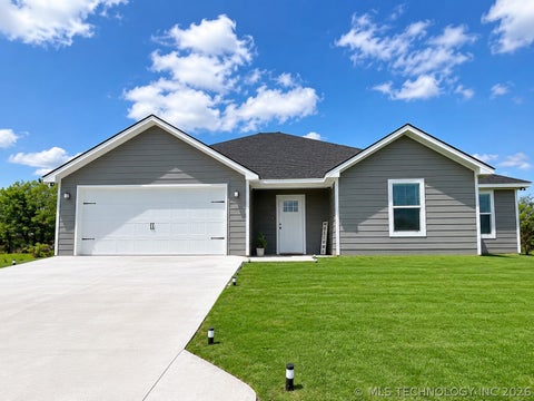 Photo of 157 Kat's Avenue, Durant, OK 74701 (MLS # 2625173)