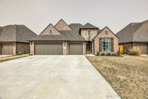 MLS: 2510325