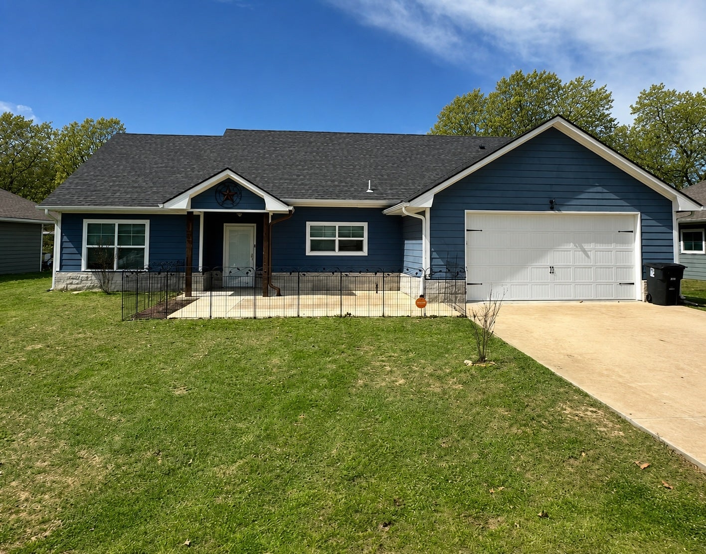 5447 Roadrunner Drive