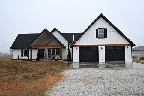 MLS: 2511835