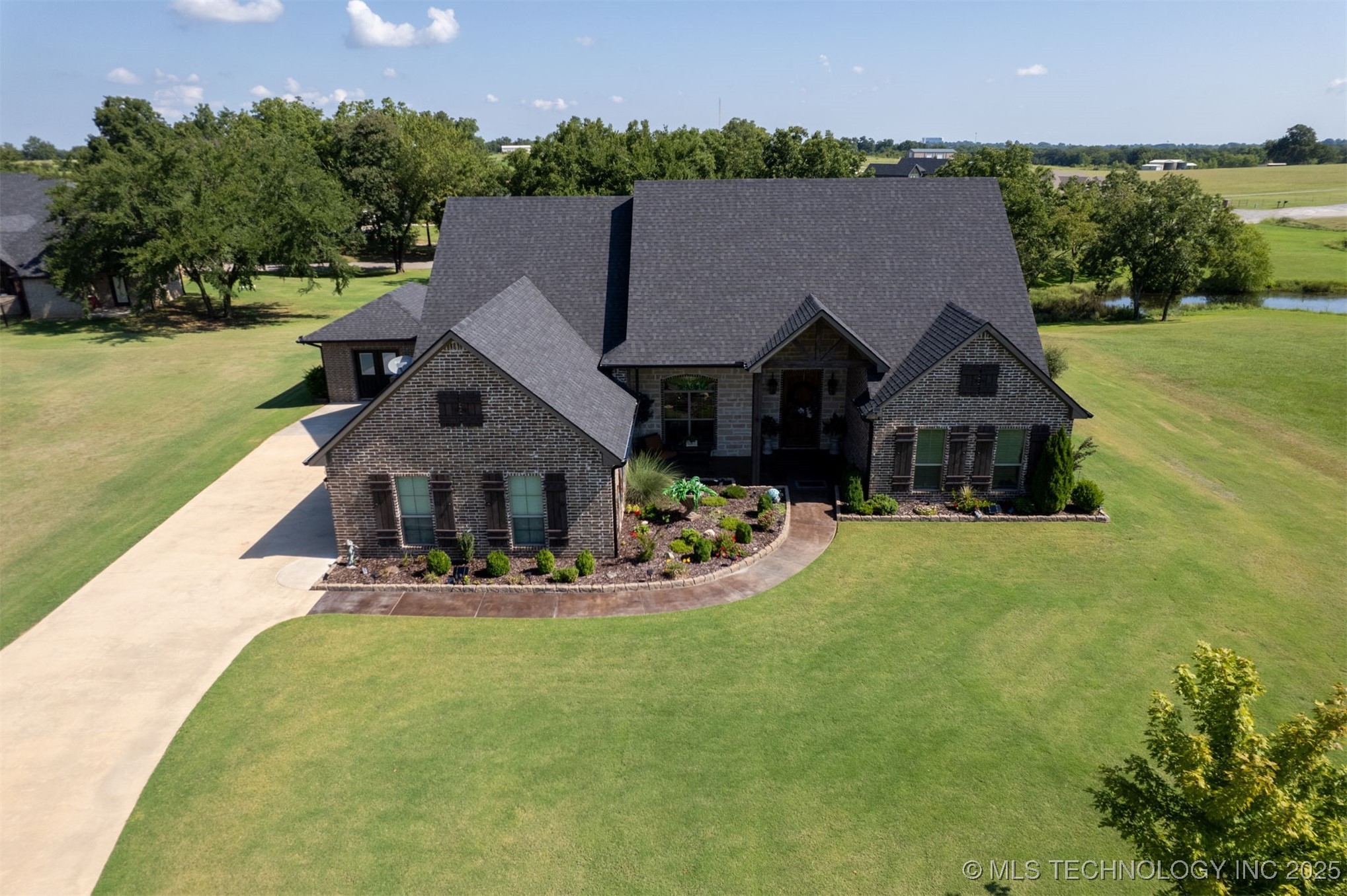 17 Tabernacle Drive