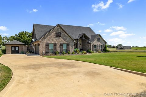 17 Tabernacle Drive Calera OK 74730