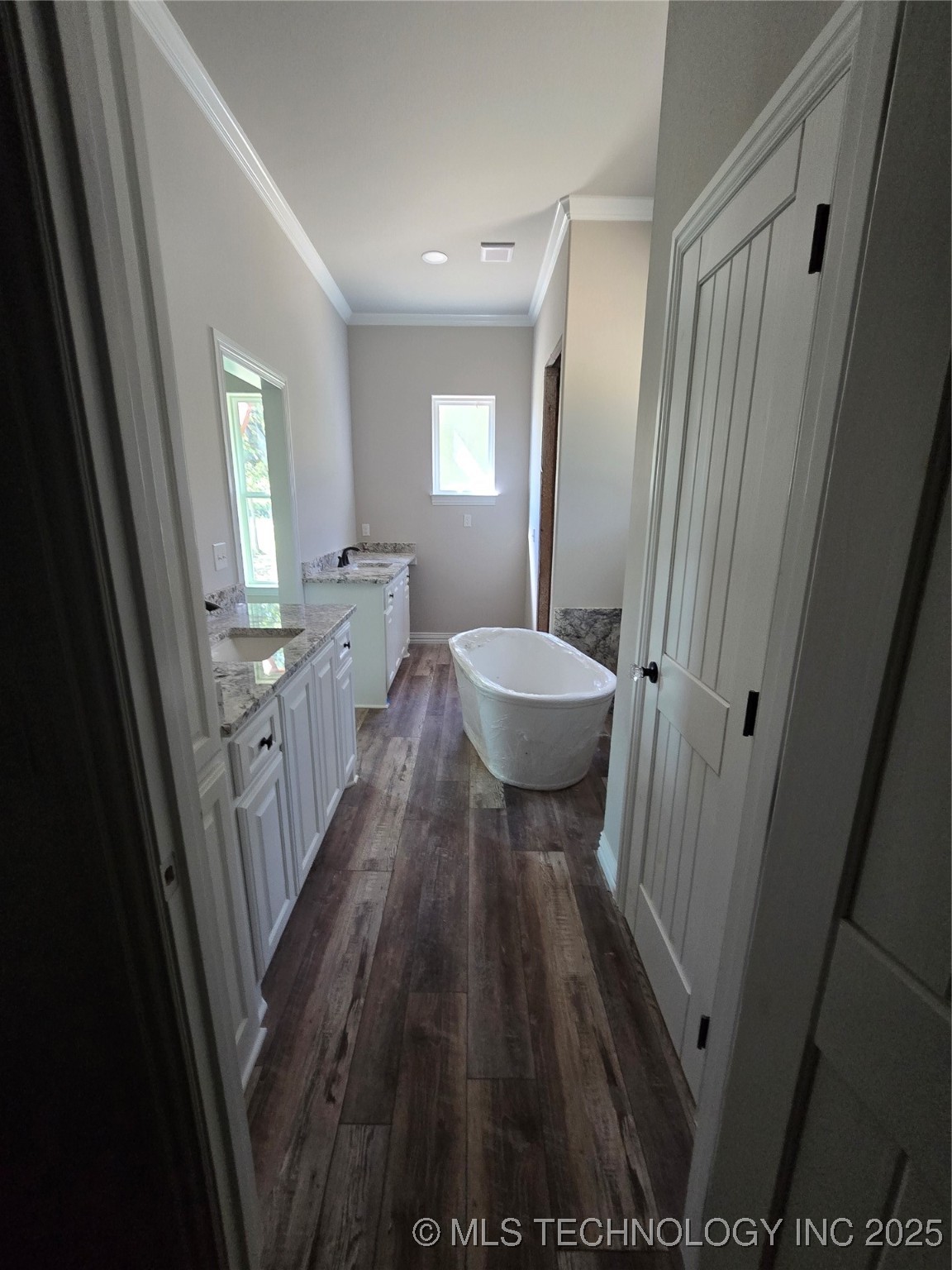 1409 Woodland Circle