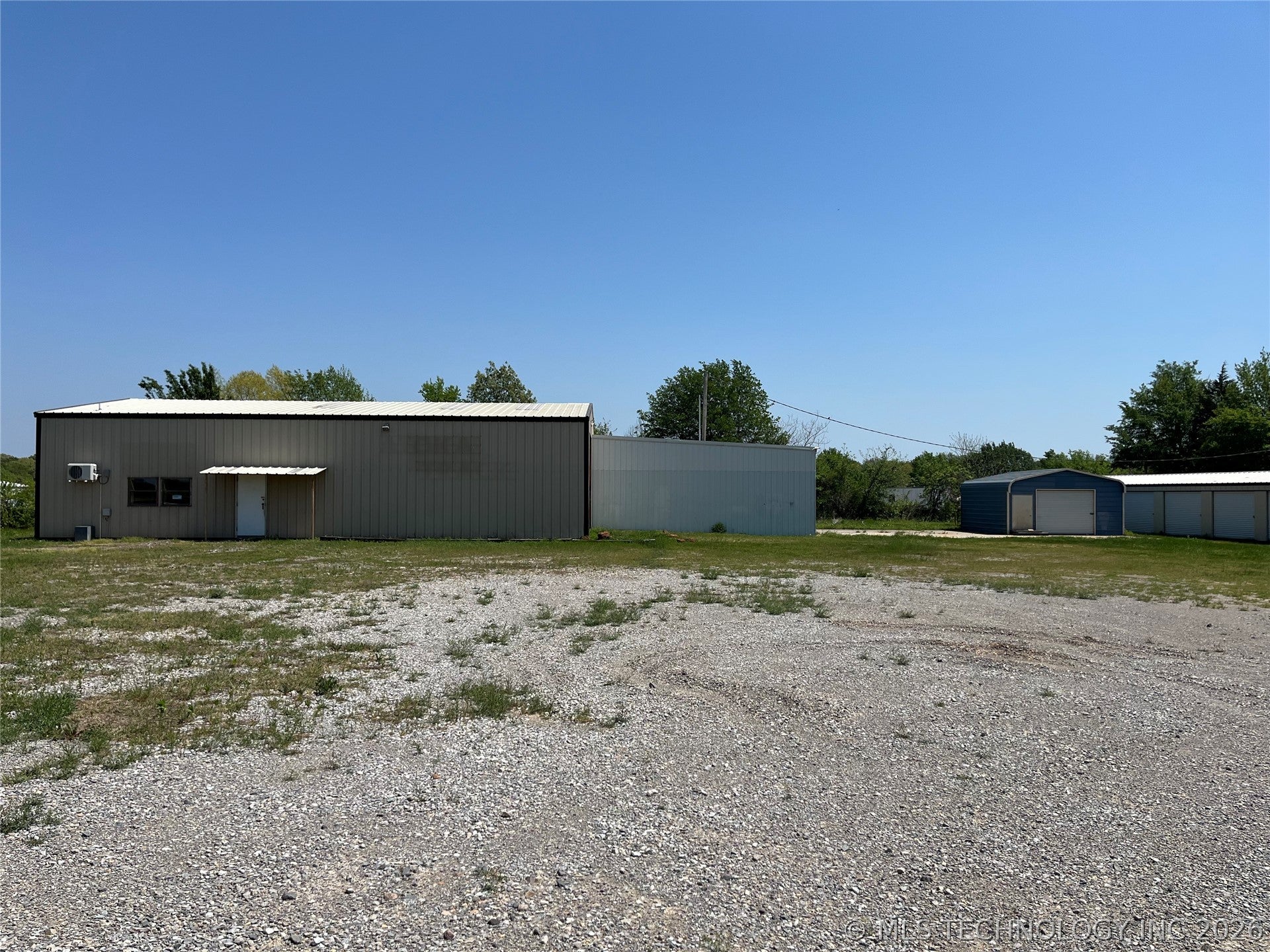 3756 S Mississippi