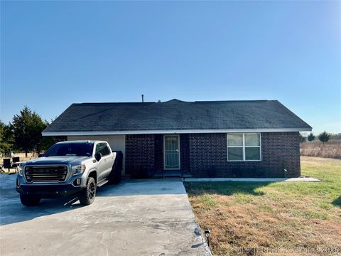 Photo of 9892 Buckaloo Bend Road, Kingston, OK 73439 (MLS # 2617132)