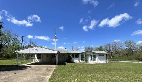 Photo of 403 Rodgers, Vian, OK 74962 (MLS # 2612321)