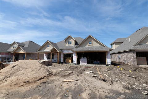 Photo of 2912 E Northampton Street, Broken Arrow, OK 74014 (MLS # 2617046)
