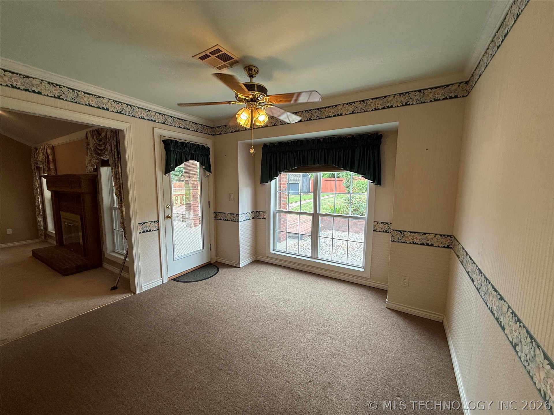 1207 Grandview AVE, Fort Gibson, OK 74434 — MLS #2618578 — photo 10 of 51