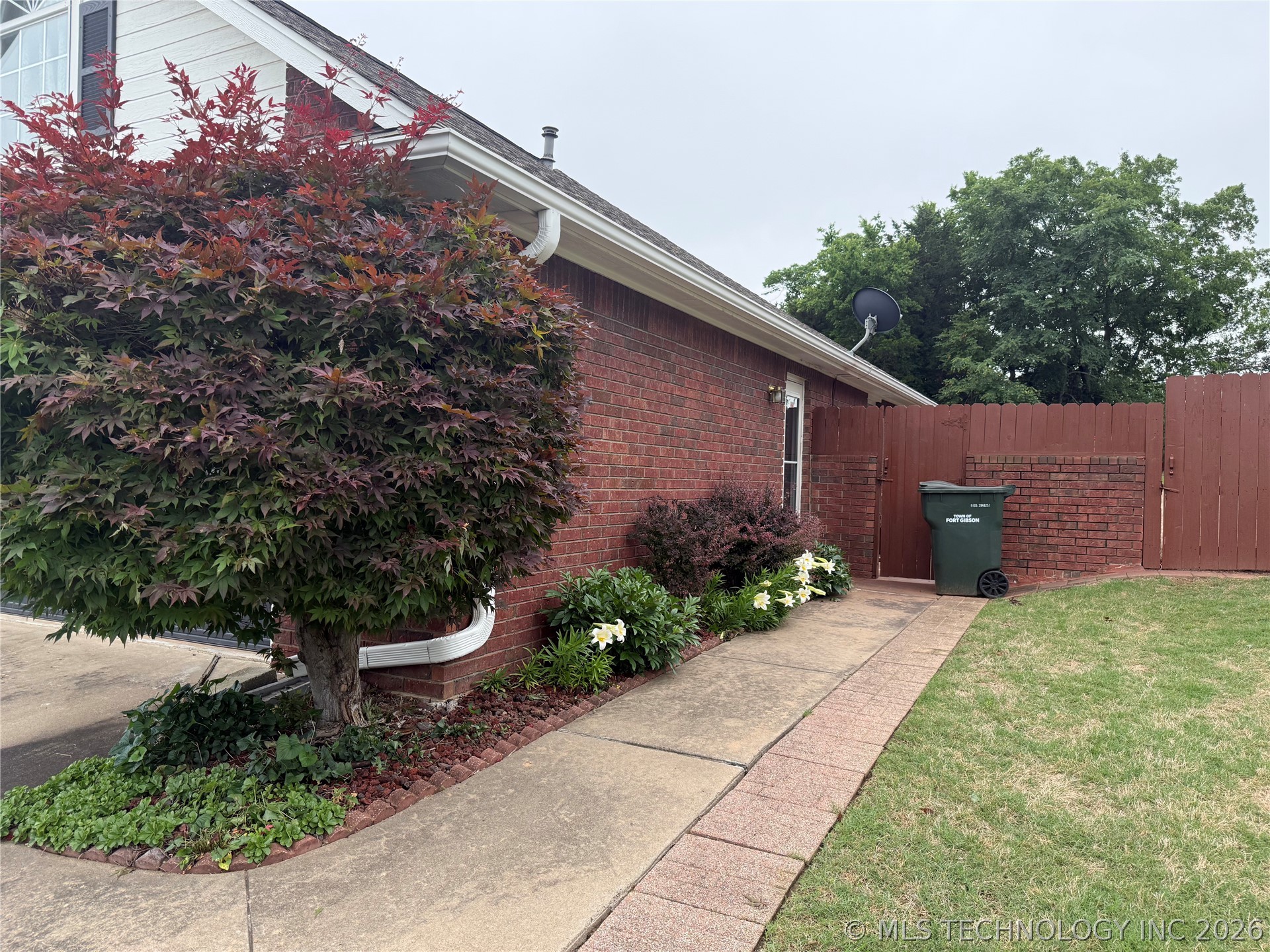 1207 Grandview AVE, Fort Gibson, OK 74434 — MLS #2618578 — photo 38 of 51