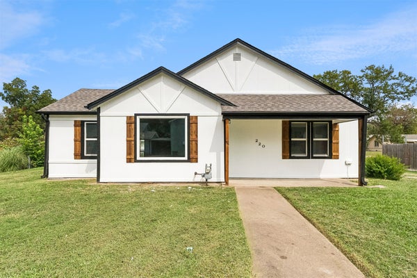 220 E 8TH ST, CLAREMORE, OK 74017 - Image 76a64415d2cd64b8a588c571f8d88005/4180973571