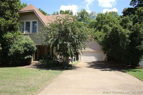 524 N 6th Avenue Durant OK 74701