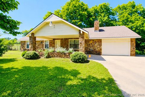 Photo of 15895 Briar Road, Morris, OK 74445 (MLS # 2624828)