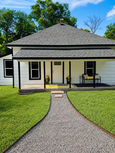 Photo of 3827 Boatmans Circle, Pryor, OK 74361 (MLS # 2622606)