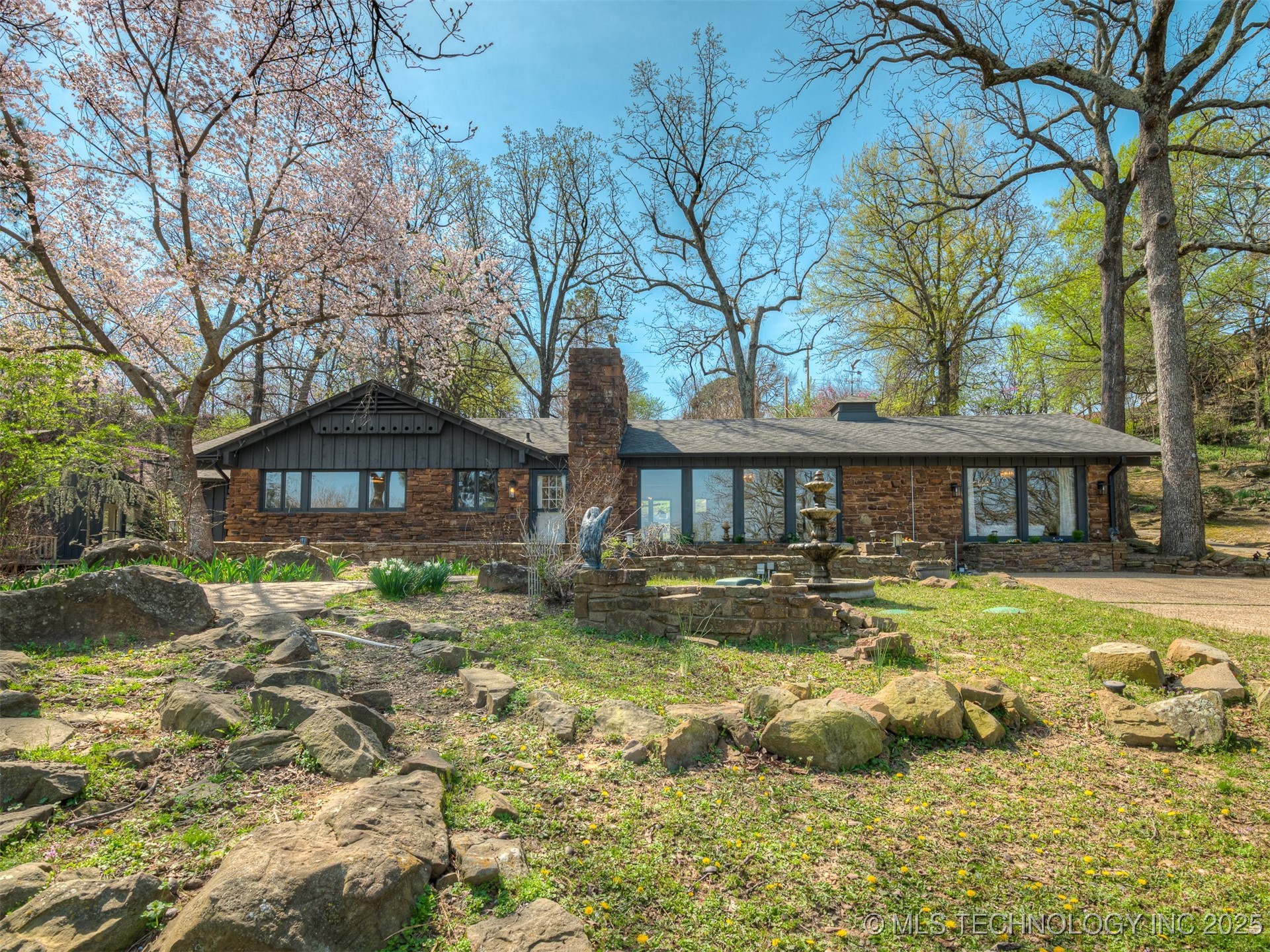 Photo 1 of 87 — 1645 Marian Lane, Eufaula, OK 74432