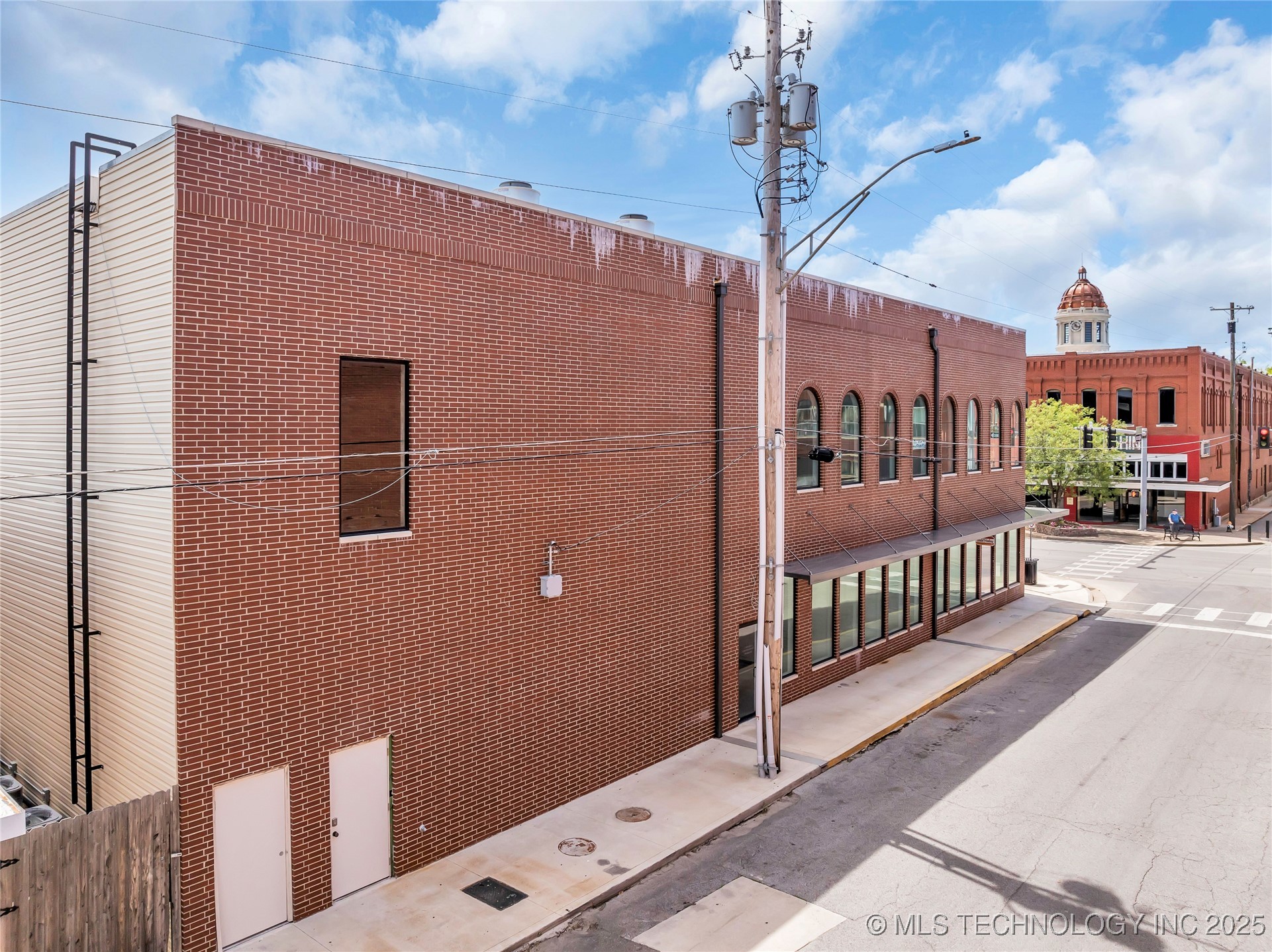 127 W Main Street
