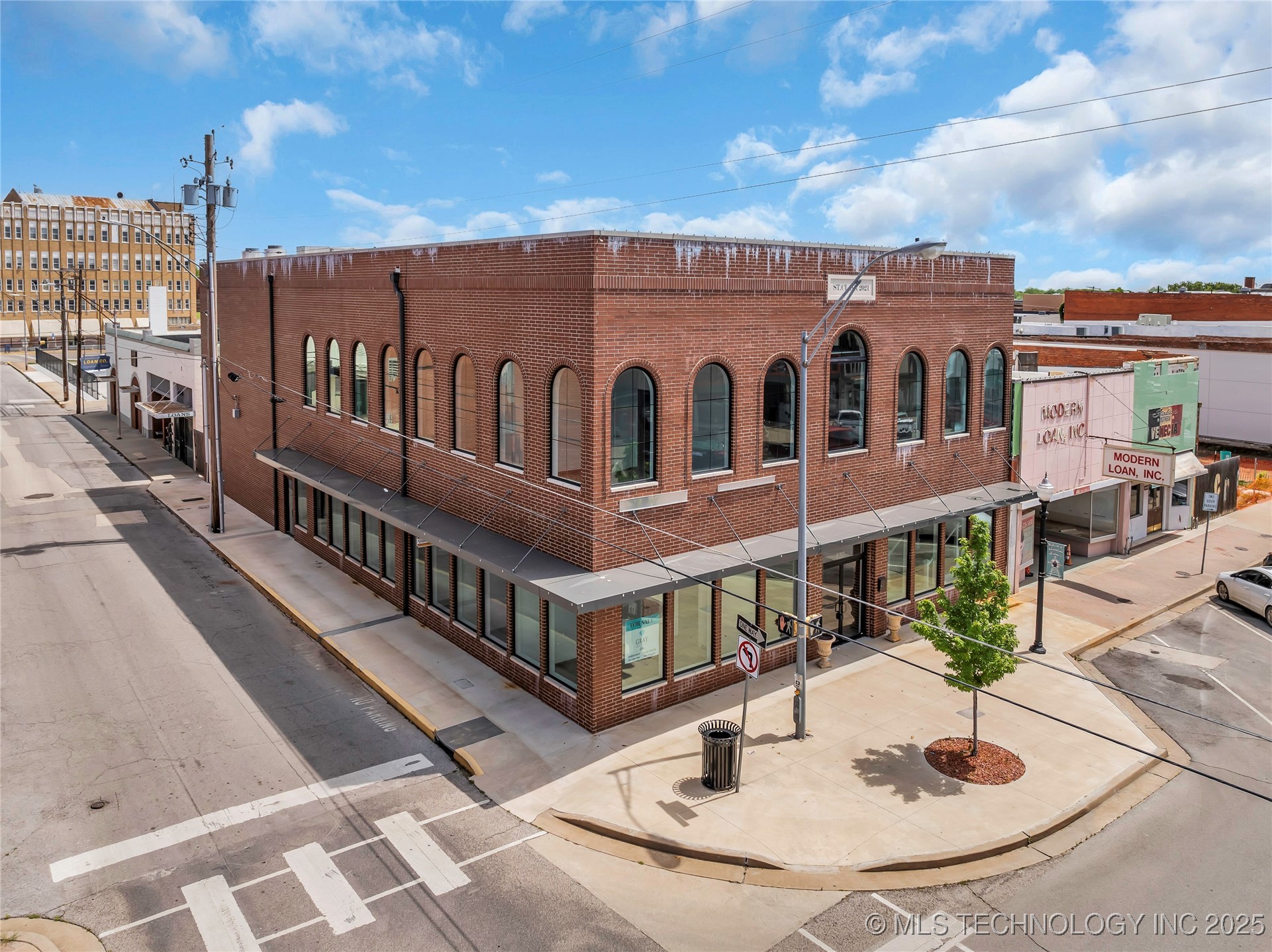 127 W Main Street