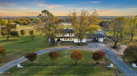 Photo of 6063 Wilson Street, Durant, OK 74701 (MLS # 2607146)