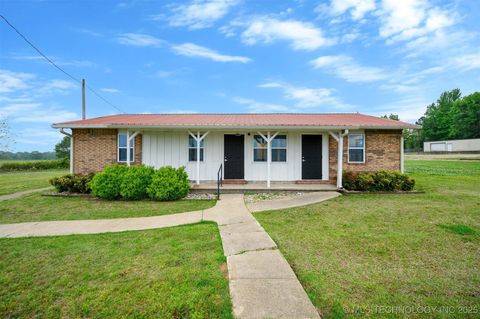 902 NE Lincoln Road Idabel OK 74745