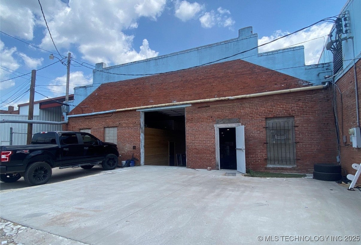 111 N Washington Street