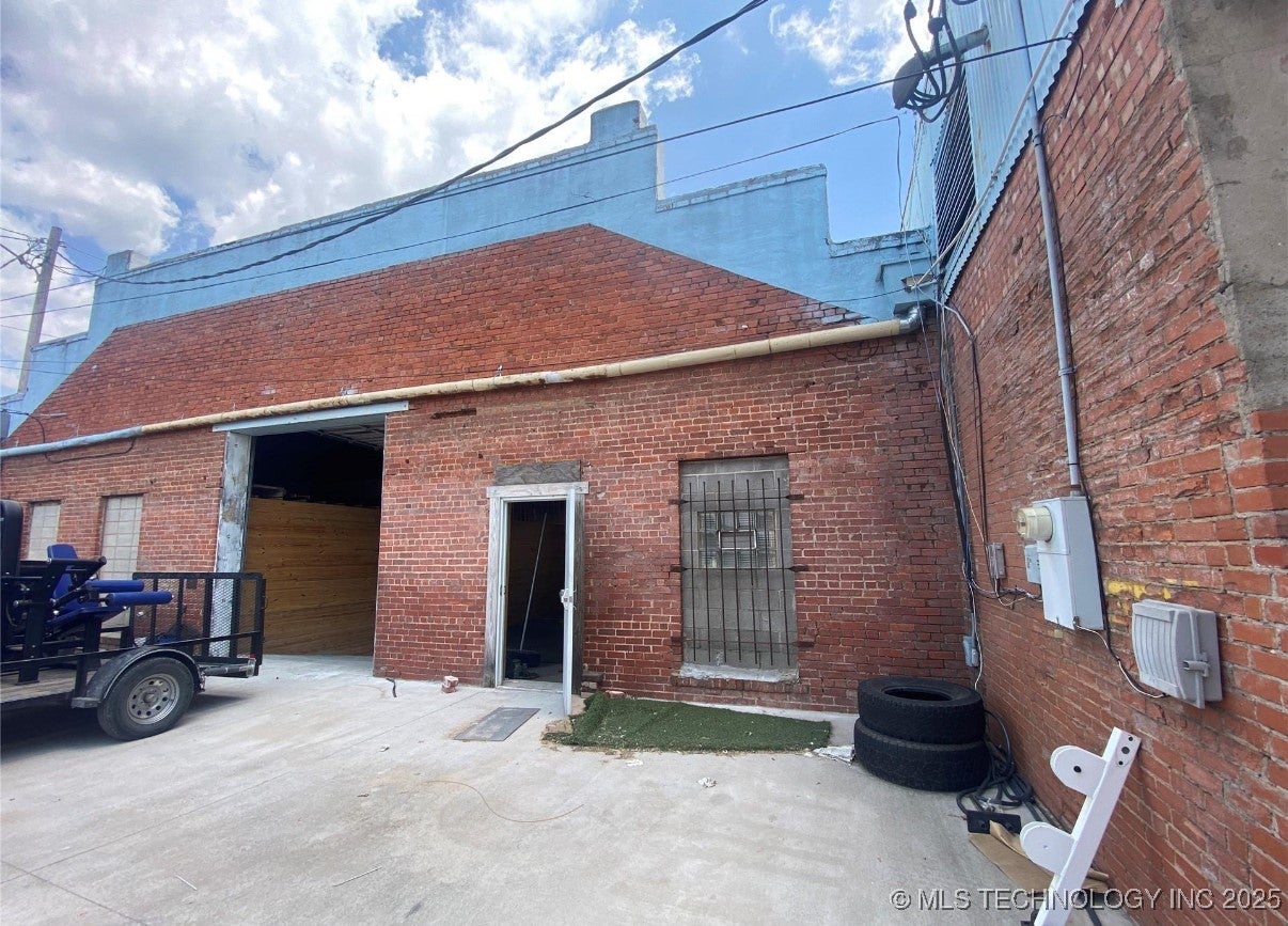 111 N Washington Street