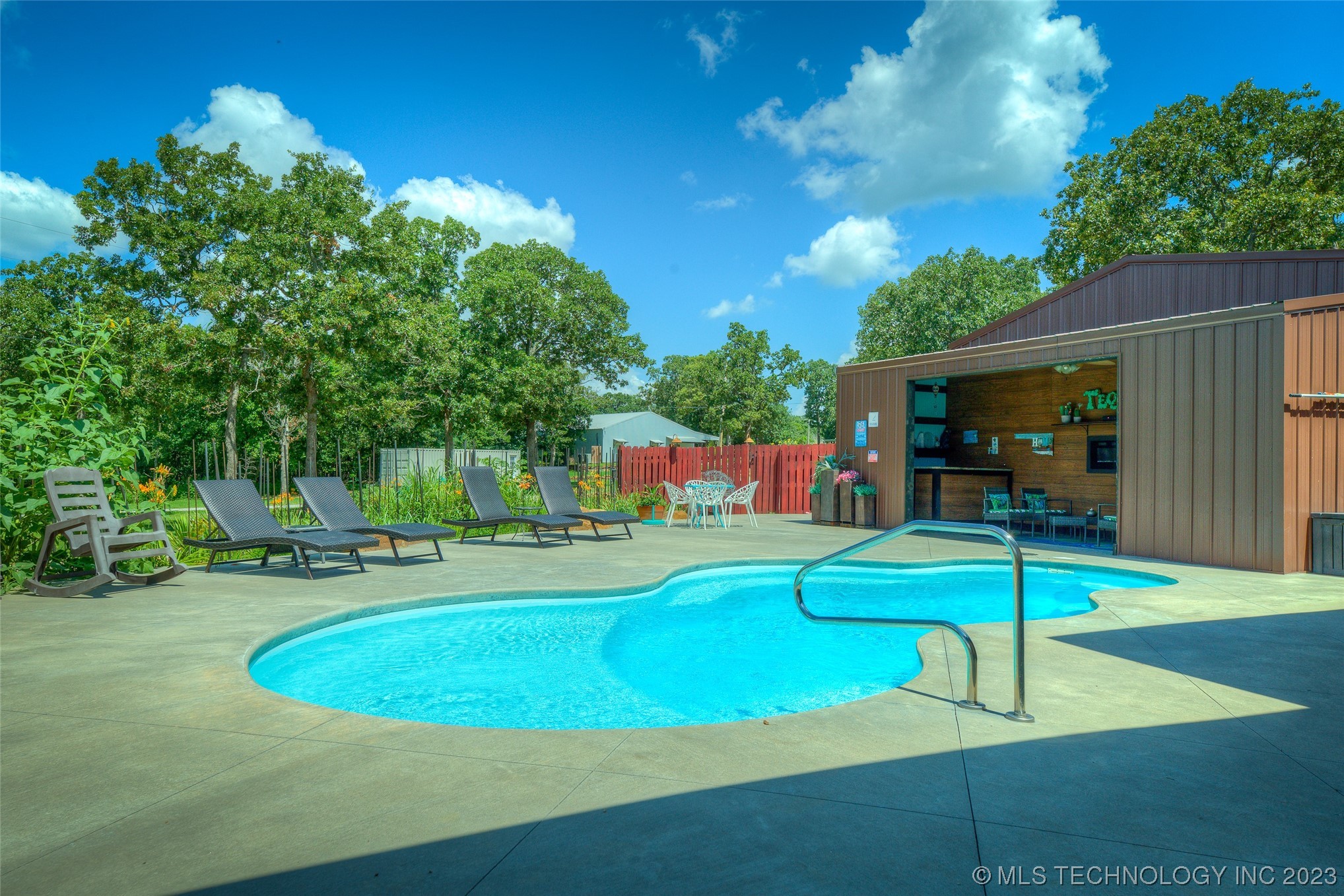 Photo 7 of 44 of 14380 Creager Road house