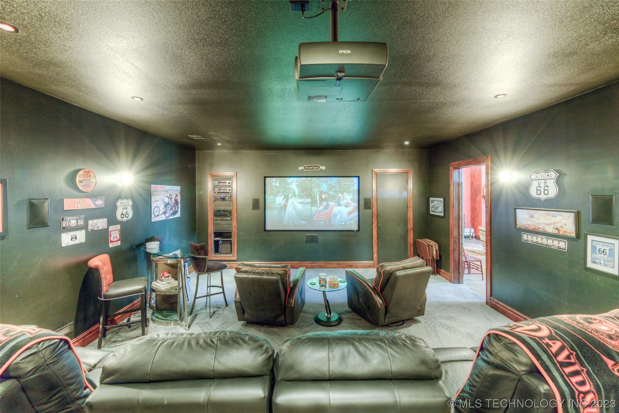 Photo 19 of 44 of 14380 Creager Road house