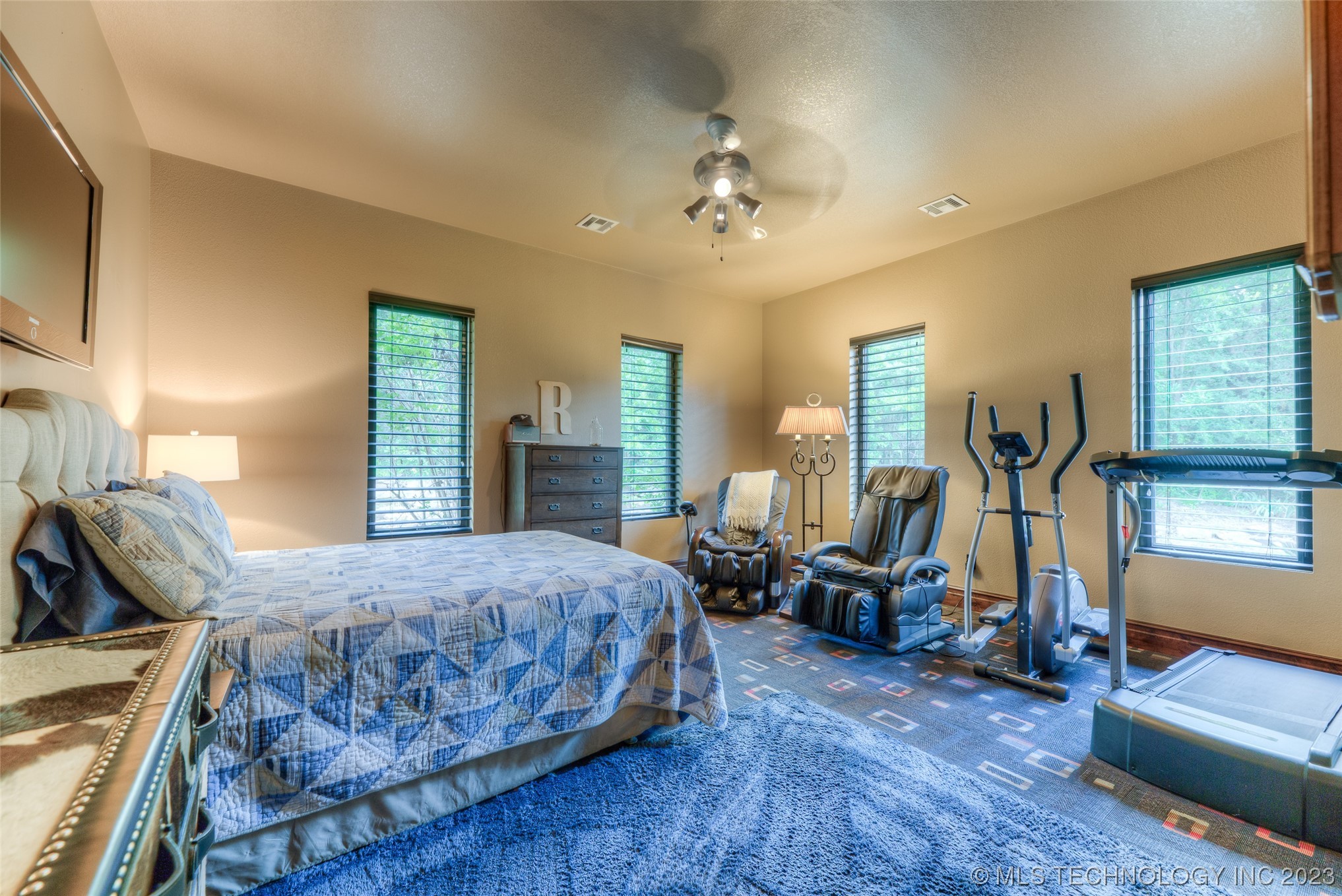 Photo 23 of 44 of 14380 Creager Road house