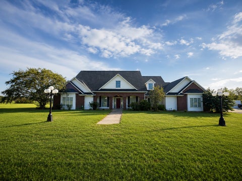 Photo of 1838 Pine Lake Road, Broken Bow, OK 74728 (MLS # 2632425)