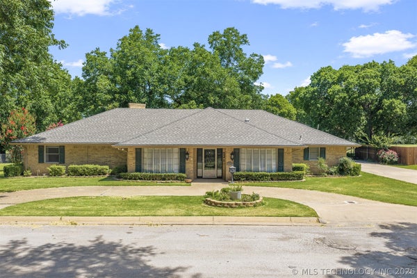 521 CIRCLE DR, MARIETTA, OK 73448 - Image 7b6d9e091b9b4786d5d9905e6d12112e/1162882374
