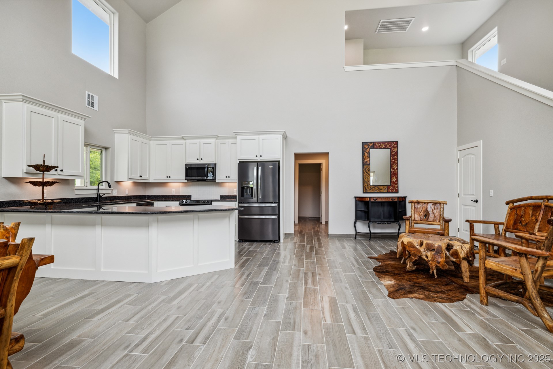 5122 State Road 70E E