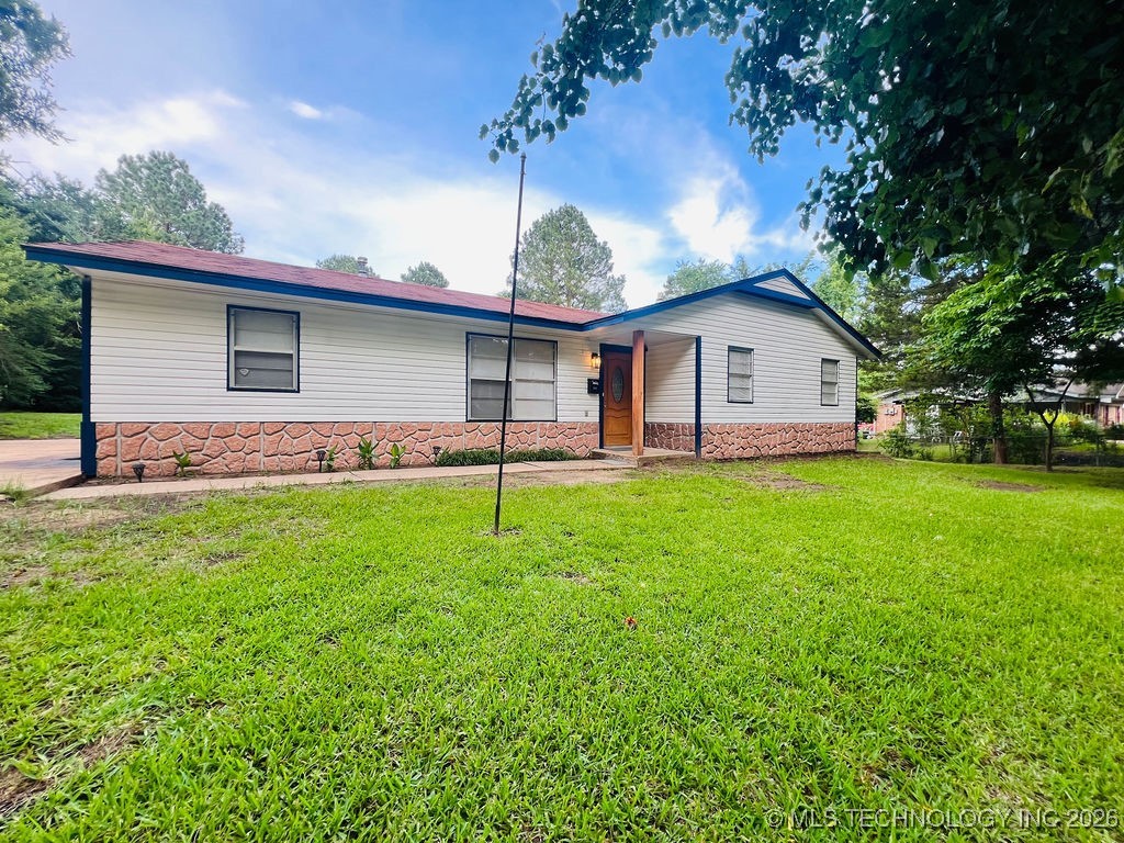 Photo 1 of 25 — 520 NW B Street, Antlers, OK 74523