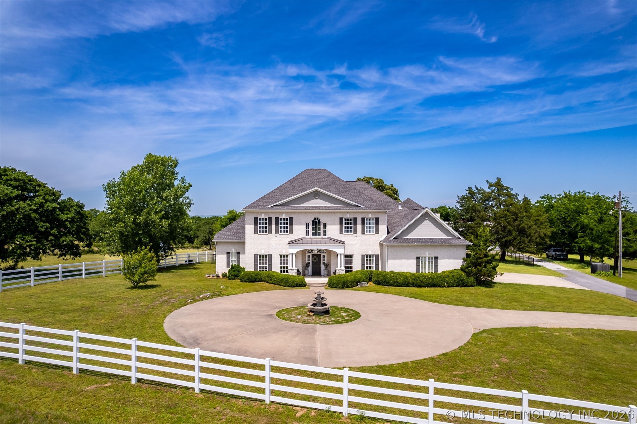 Photo 1 of 74 — 600 Laury Lane, Sapulpa, OK 74066
